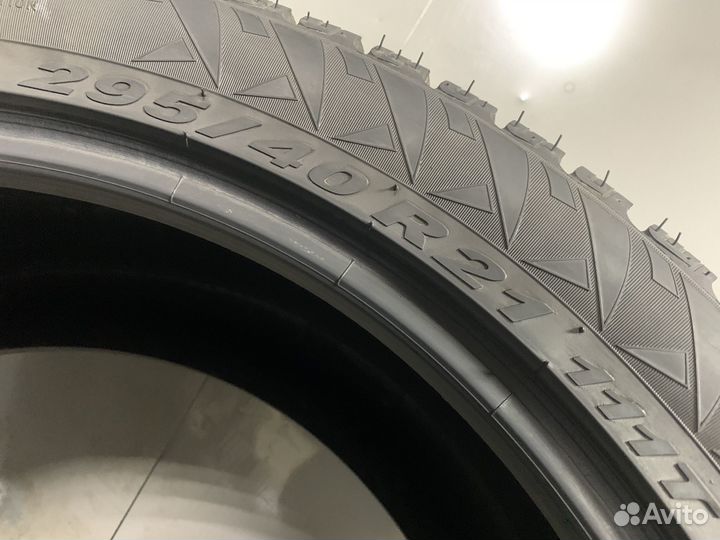 Pirelli Winter Carving Edge 295/40 R21 111T