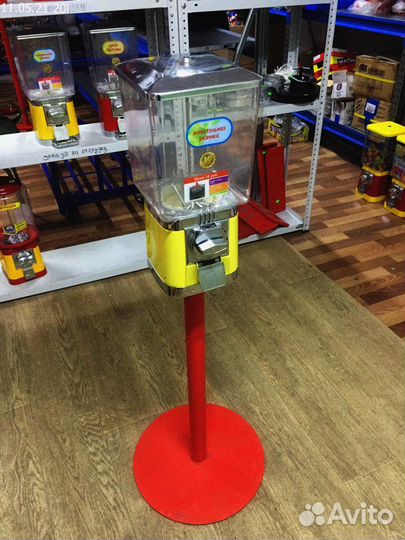 Автомат жвачка / Торговые автоматы механические