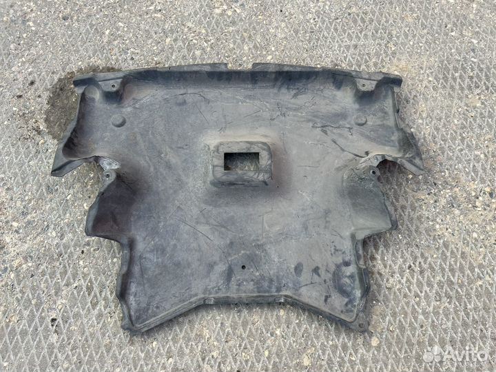 Защита двигателя Mercedes Benz W203 M271