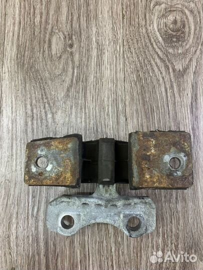 Подушка двигателя Opel Corsa C Z12XE