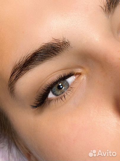 Наращивание ресниц и косметология