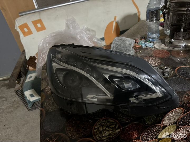 Фара мерседес W 212