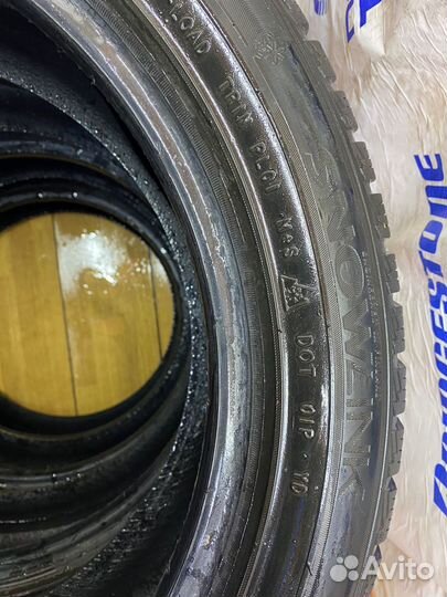 Triangle Snowlink TWT02 215/50 R17 95R