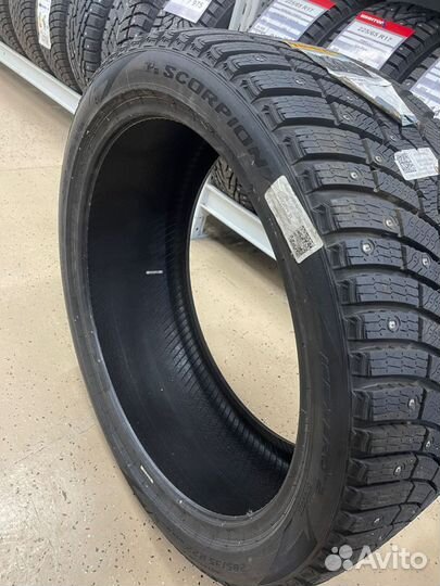 Pirelli Scorpion Ice Zero 2 285/35 R22 и 315/30 R22 107T