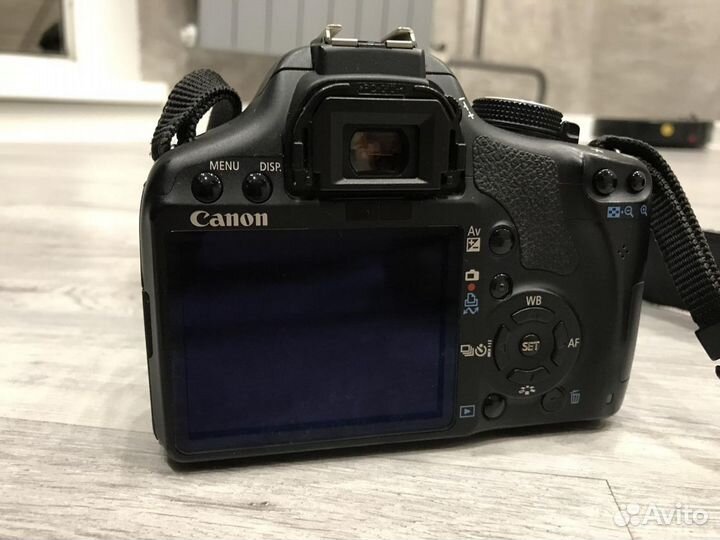 Зеркальный фотоаппарат