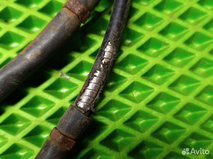 Троса ручника Mitsubishi galant 8