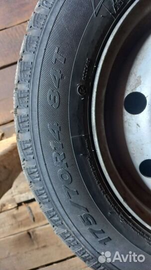 Hankook Radial RA14
