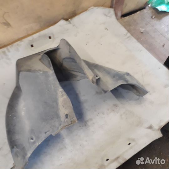 Защита крыла задняя левая Ауди А4Б5