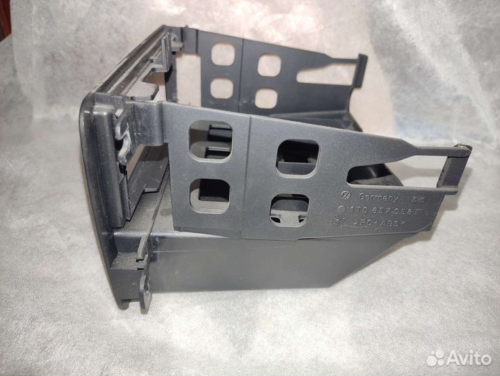 Рамка магнитолы для vw caddy