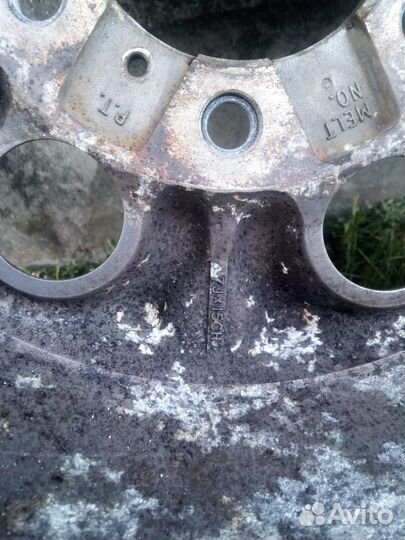 Диск Легкосплавный с резиной 7x15 6x139.7 ET 0