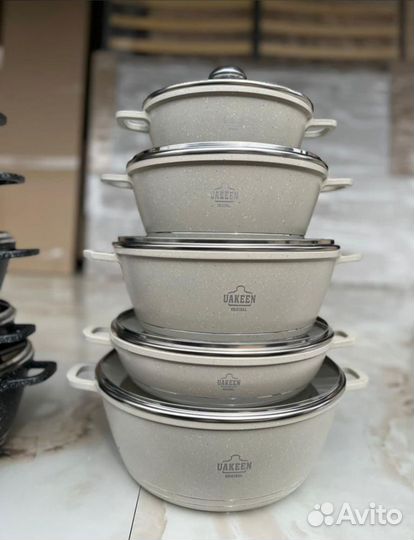 Набор кастрюль