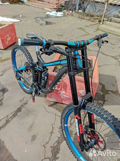 Горный велосипед Giant Glory