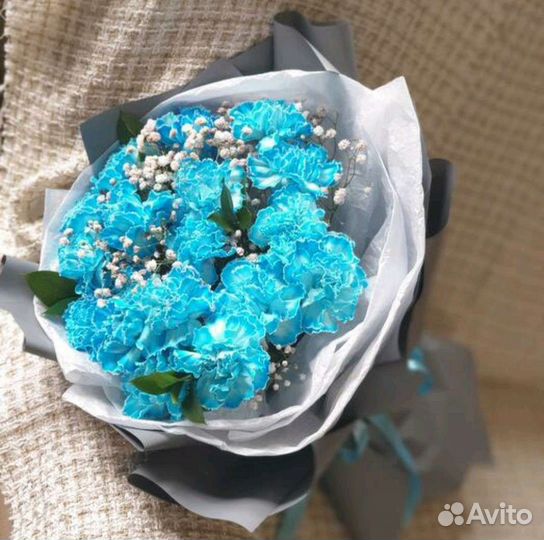 Букеты с Ирисами Альстромерией Гвоздикой