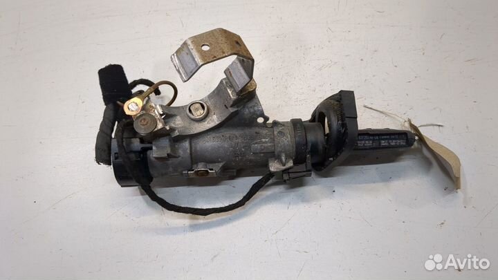 Замок зажигания Volkswagen Golf 5