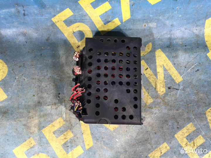 Блок предохранителей Opel Vectra B