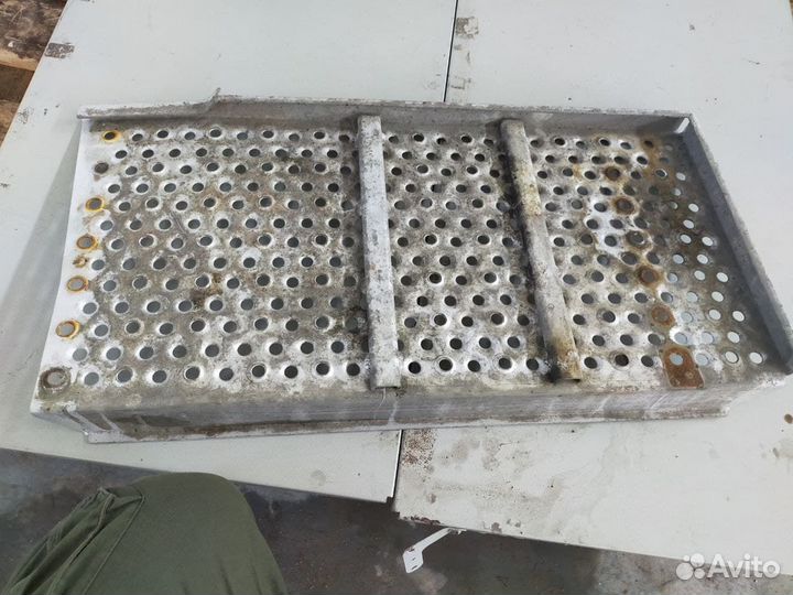 1791920 Б /У Трап XF105 (DAF)