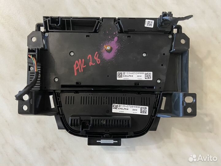 Блоу управления магнитолой и климатом Astra J