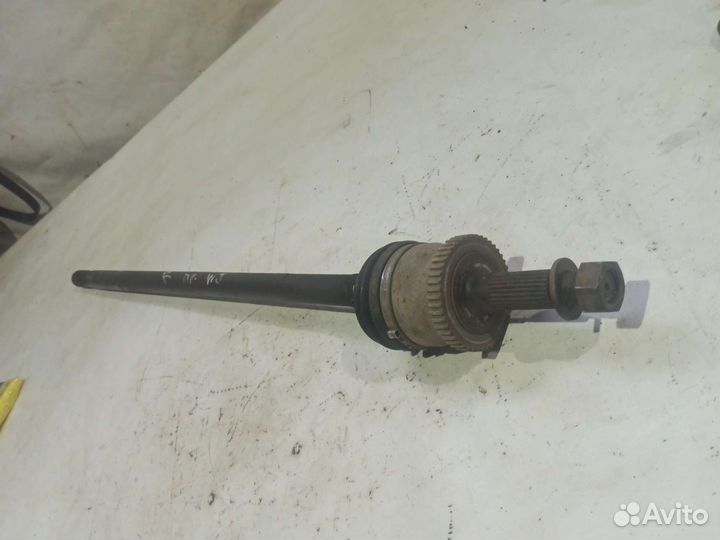 Привод передний правый Grand Cherokee WJ