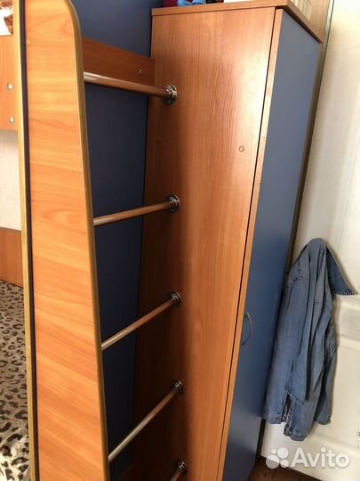 Кровать двухспальная с 2 матрасами