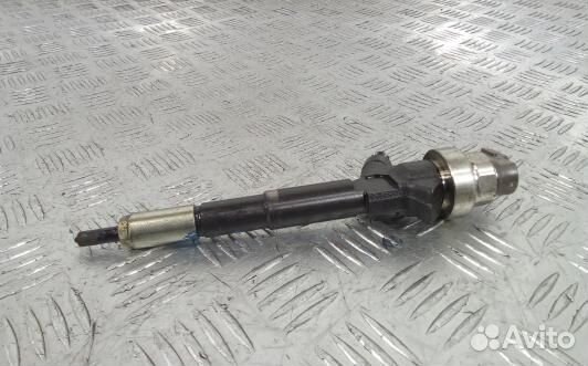 Форсунка дизельная opel meriva B (3UK19AL02)