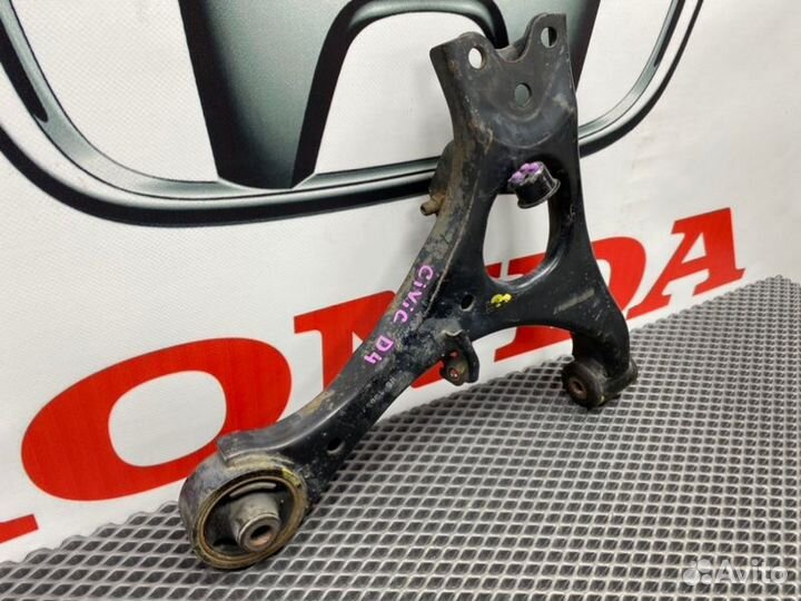 Рычаг подвески передний правый Honda Civic FD(4Д)