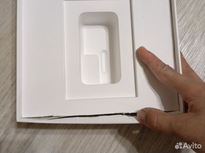 Коробка от iPad 7