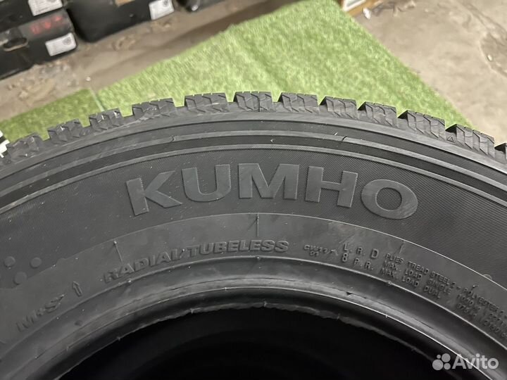 Kumho Winter Portran CW11 235/65 R16 115R