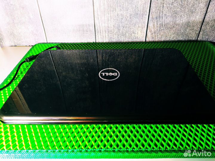 Dell N5110 - i3-2 Gen \ 4 Озу \ 1 GB Видео \ SSD