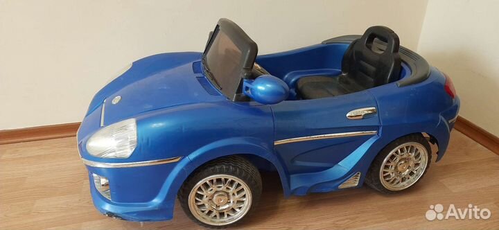 Детский электромобиль