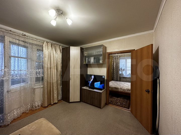 2-к. квартира, 42 м², 2/3 эт.