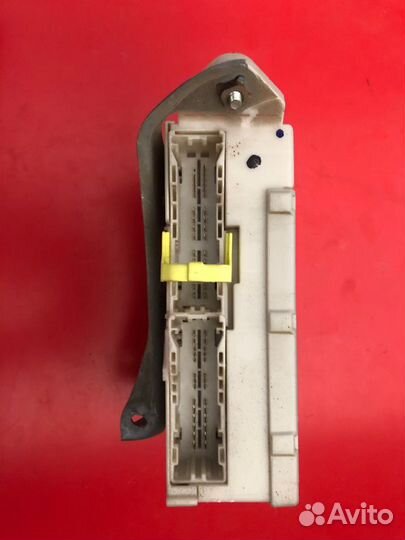 Блок предохранителей Lexus Gs 3