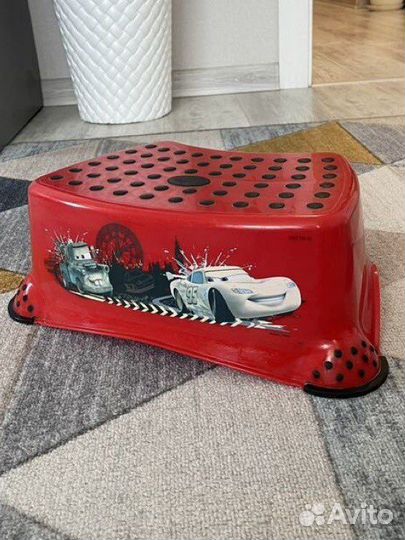 Ступенька для ванной детская бронь