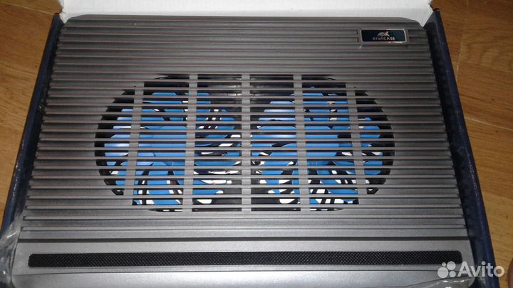 Охлаждающая подставка для ноутбука 15.6”