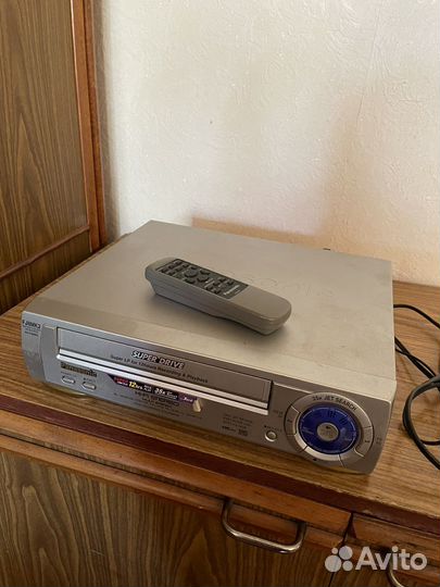 Видеомагнитофон panasonic