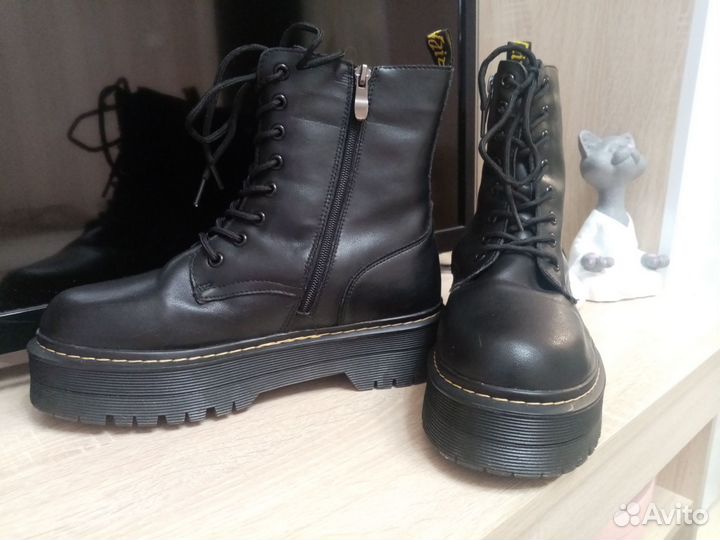 Ботинки женские 