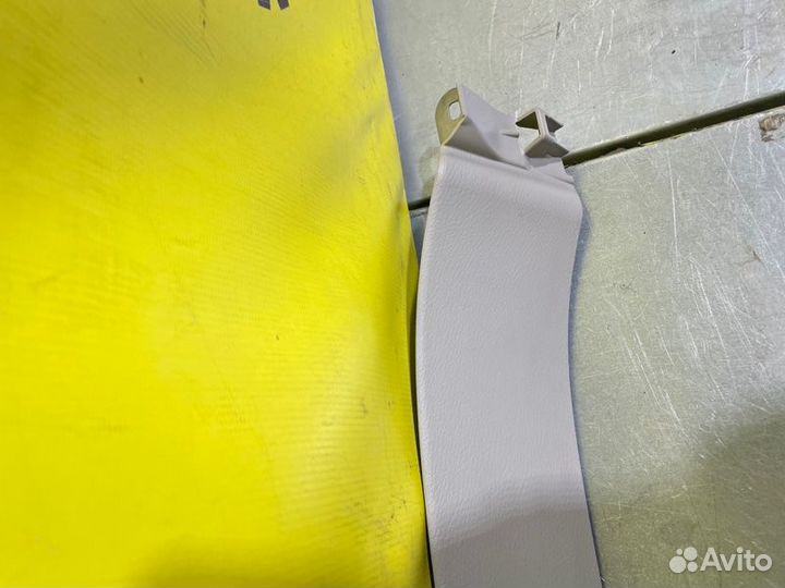 Обшивка багажника правая Nissan Patrol Y62 Y62 5.6