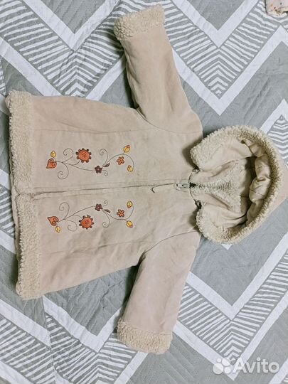 Шапка-шлем на девочку 46-48 и дублёнка на 80