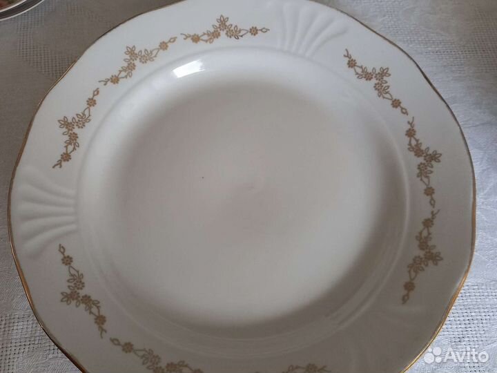 Блюдца чашка фарфор салатник молочник рига зик