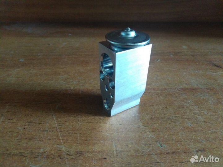 Клапан кондиционера Nissan Teana 2008 - 2013