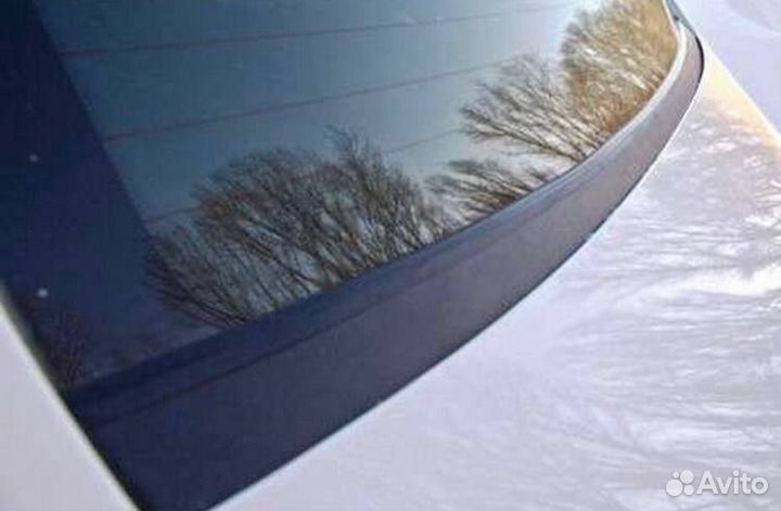 Жабо заднего стекла без скотча LADA Vesta (седан)