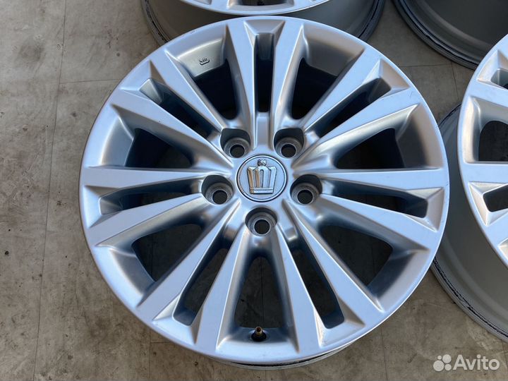 Toyota crown R16-7J, 5-114.3, ET+40, Dia-60.1