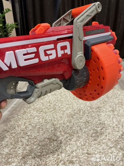 Бластер Nerf мегаладон