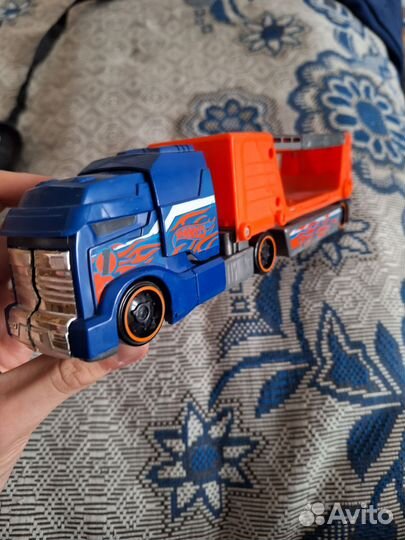 Хот вилс грузовик hot wheels