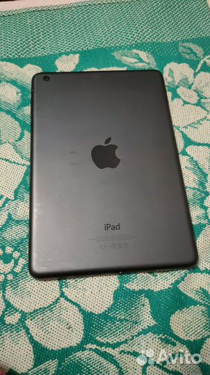 Apple iPad mini 64Gb Wi-Fi Black (MD530RS/A)