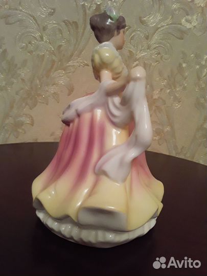 Статуэтка фарфоровая Leonardo Collection