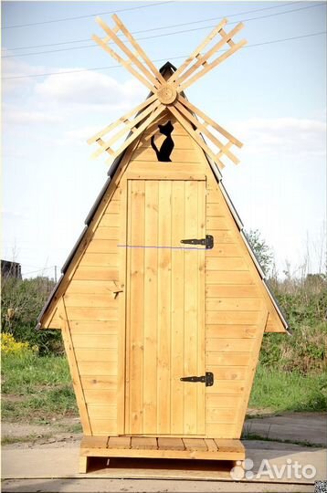 Уличный туалет деревянный BLU783