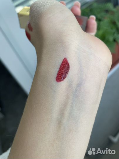 Матовый блеск для губ YSL