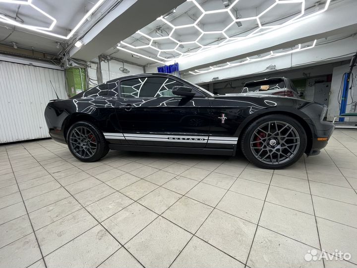 Ford Mustang 4.0 AT, 2010, 130 000 км