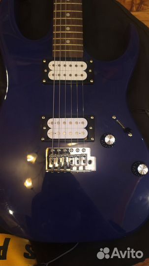 Электрогитара с комбоусилителем