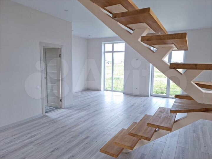 Дом 105 м² на участке 5 сот.